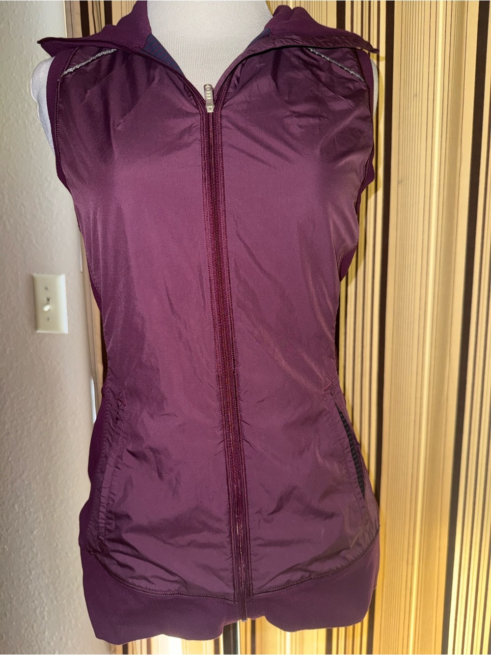 Lululemon Zip Front Windbreaker Vest in Deep Plum